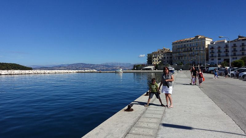 2017-10-10_130900 korfu-2017.jpg - Am Hafen von Kerkira                               